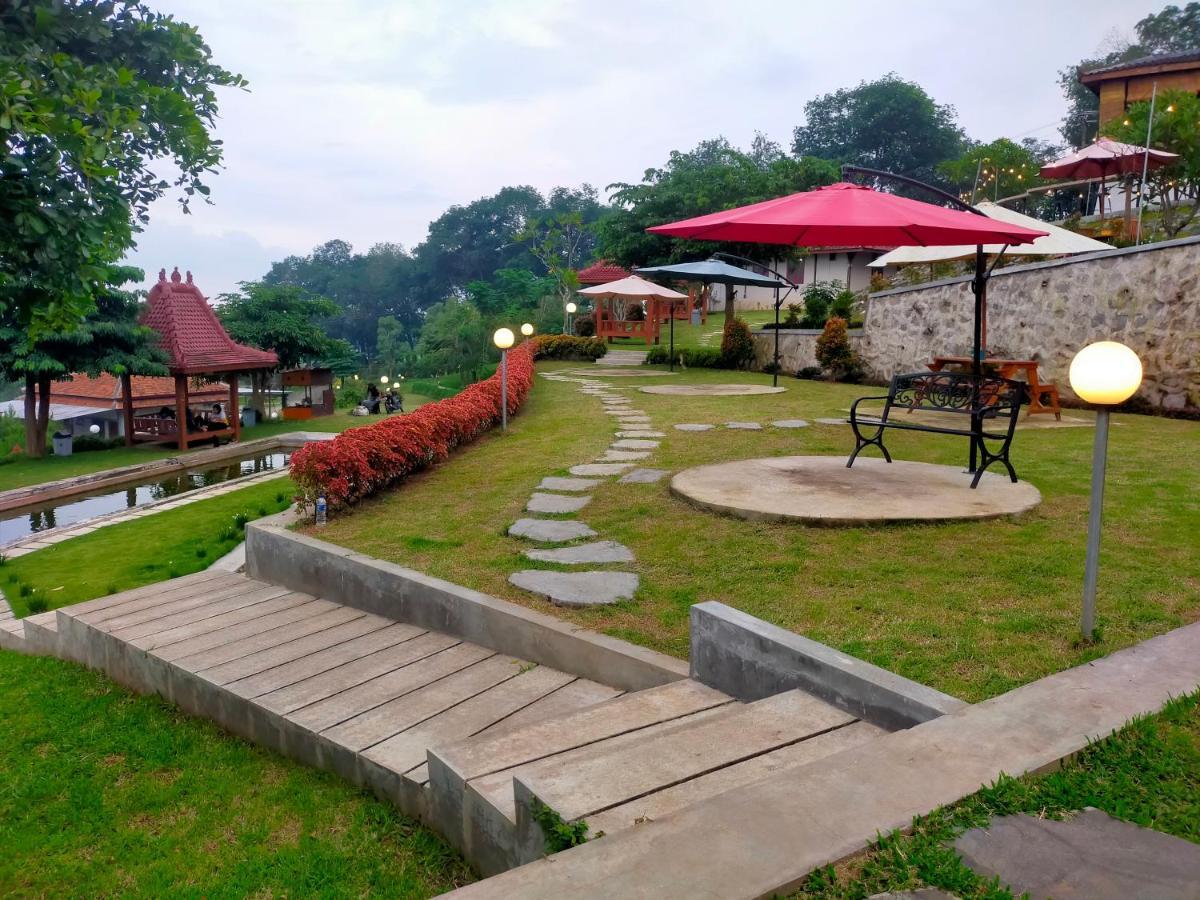 Joglo Kumpul Resort Cangkiran Esterno foto