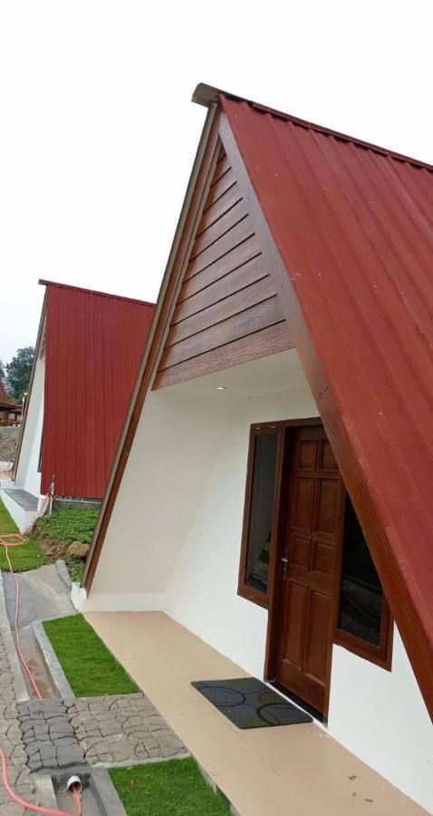 Joglo Kumpul Resort Cangkiran Esterno foto